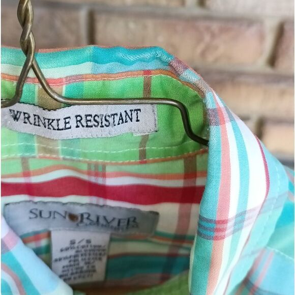 Sun River button down, plaid shirt w pocket. Short sleeve - Picture 2 of 6